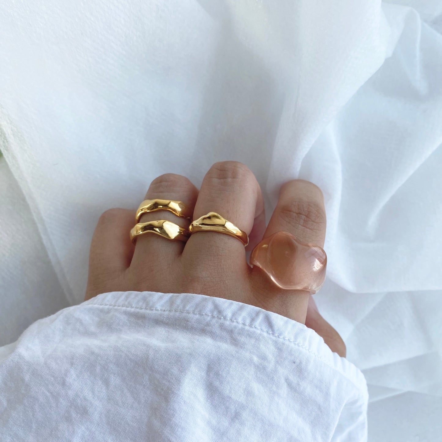 w wave ring