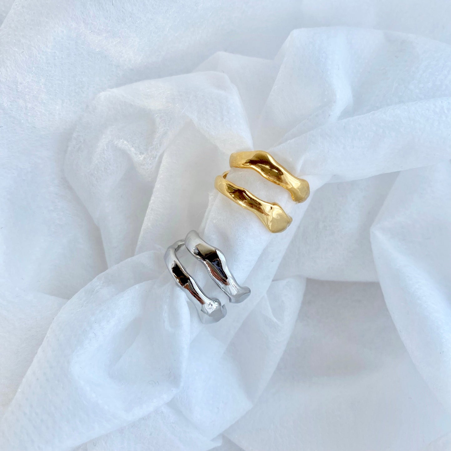 w wave ring