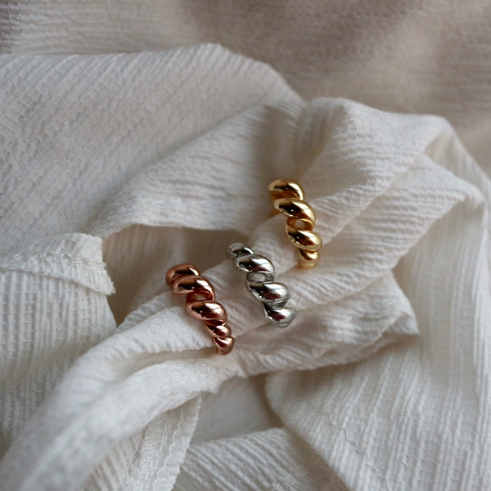 puffy twist ring