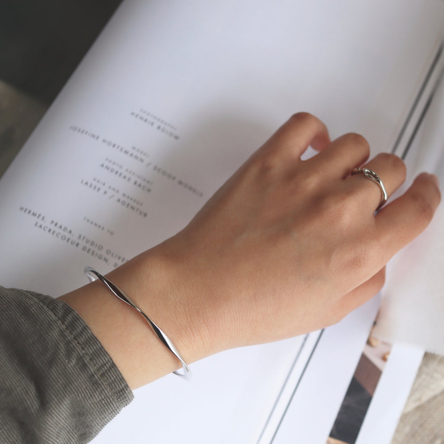 twist fit bangle