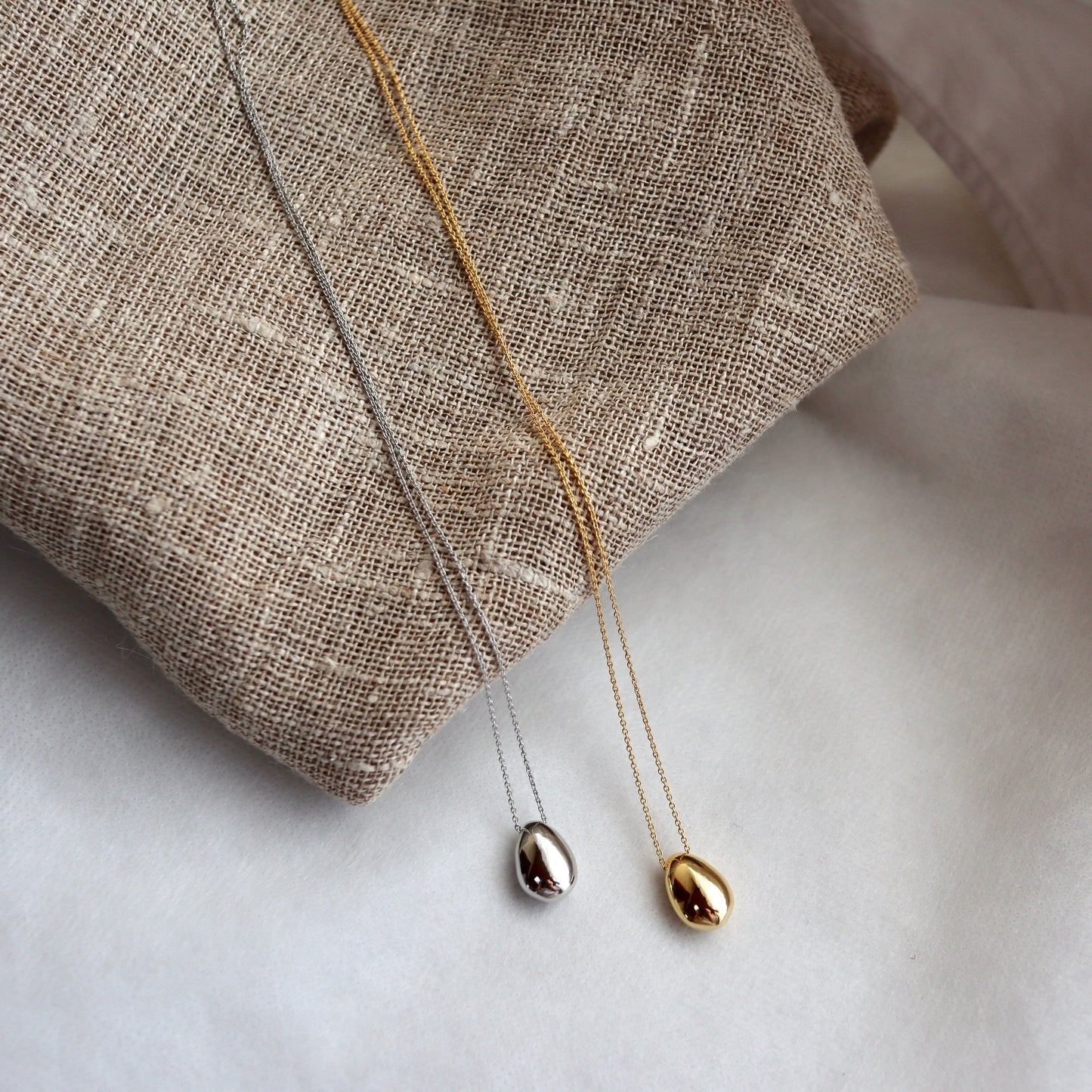 shiny beans necklace