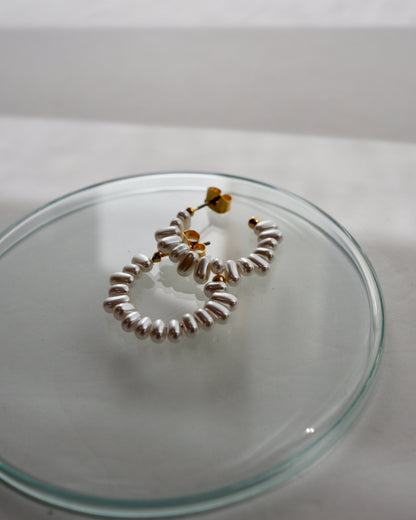 shake pearl pierce