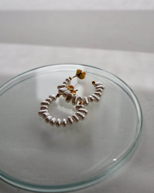 shake pearl pierce