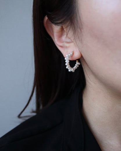 shake pearl pierce