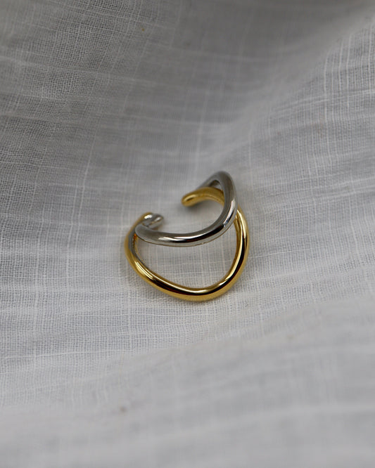 wavy golsil line ear cuff