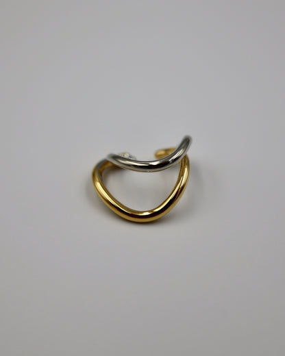 wavy golsil line ear cuff