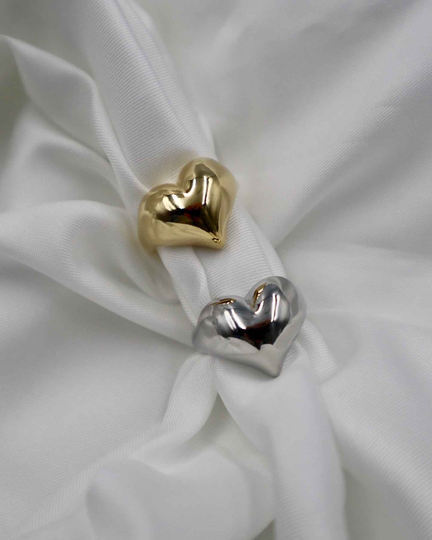 shiny heart ring
