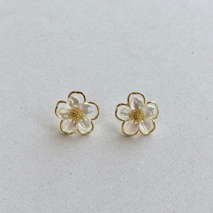 outline flower pierce