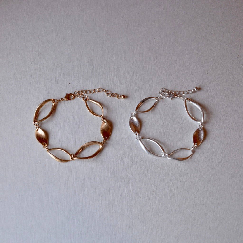 twist ellipse bracelet
