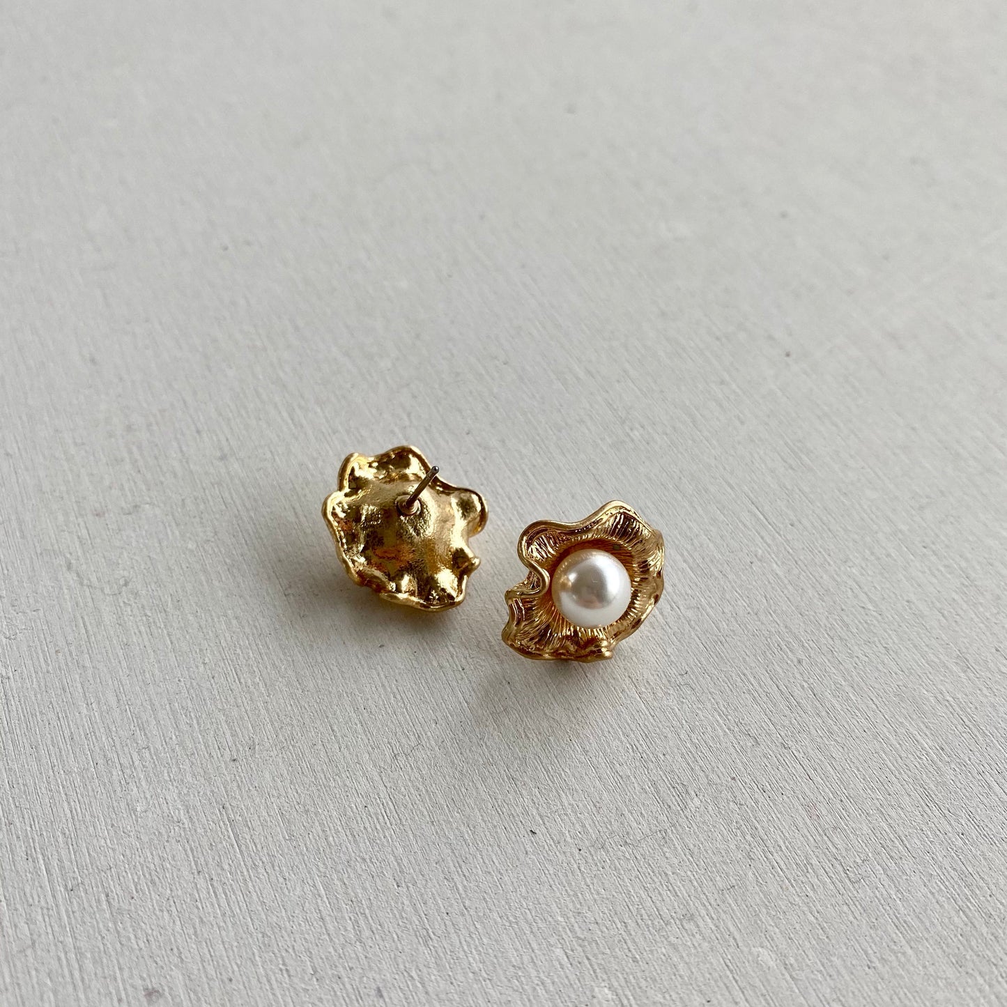 pearl in shell pierce